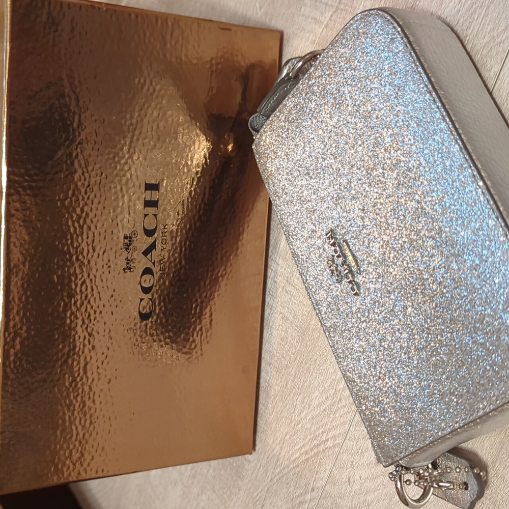 Coach Rare Glitter Wristlet/Clutch - Picture 8 of 8